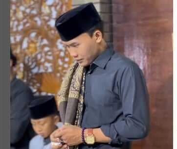 Profil Gus Elham Yahya Luqman, Dai Muda yang Disorot karena Cium Anak Perempuan