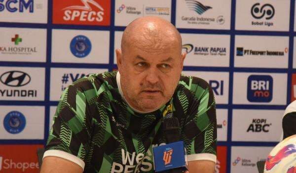 Tak Ingin Terpeleset di Kandang PSIS, Bojan Hodak Tetap Optimis Tapi Hati-hati Tak Ingin Terpeleset di Kandang PSIS, Bojan Hodak Tetap Optimis Tapi Hati-hati