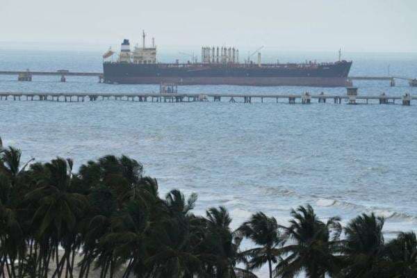 Venezuela Terpaksa Jual Minyak ke AS, Uangnya Dikendalikan Trump