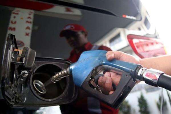 Beban Berat Kelas Menengah di Tengah Kenaikan Pertamax jadi Rp16.250/Liter Beban Berat Kelas Menengah di Tengah Kenaikan Pertamax jadi Rp16.250/Liter