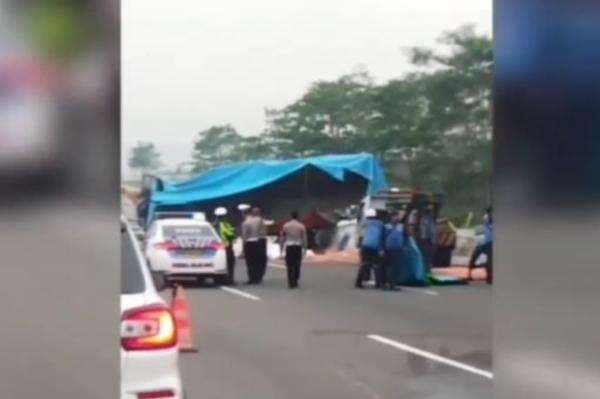 Kecelakaan Beruntun 4 Kendaraan di Tol Cisumdawu, Ini Identitas 3 Korban Tewas