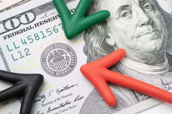 OJK Proyeksi Penurunan Suku Bunga Global dan Domestik Masih Berlanjut