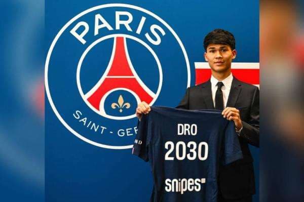 Wonderkid Barcelona Dro Fernandez Dibajak PSG, Pelatih Hansi Flick Kecewa Berat