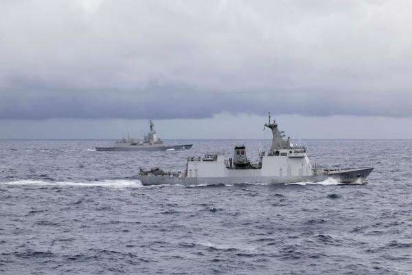 Kapal Perang Australia dan Kanada Muncul di Selat Taiwan, China: Mereka Pembuat Onar!