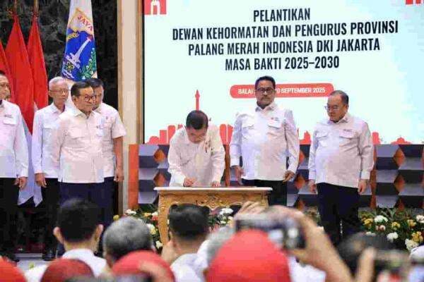 JK Lantik Dewan Kehormatan dan Pengurus PMI Jakarta 2025-2030