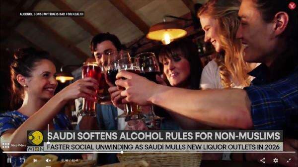 Viral Fenomena Tak Biasa, Antrean Pengunjung Toko Alkohol di Arab hingga Mengular