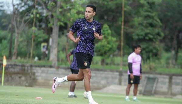 Ezra Walian dan Jaja Merapat ke Persija? Bos Macan Kemayoran Akhirnya Buka Suara!