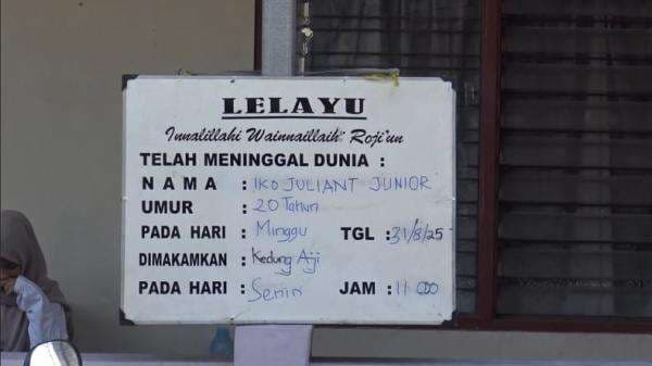 Mahasiswa Unnes Tewas Usai Demo Disebut karena Kecelakaan, Keluarga Nilai Ada Kejanggalan Mahasiswa Unnes Tewas Usai Demo Disebut karena Kecelakaan, Keluarga Nilai Ada Kejanggalan