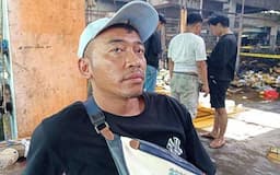 Pedagang Pepaya di Pasar Kramat Jati Rugi Rp100 Juta, 28 Ton Barang Dagangan Terbakar