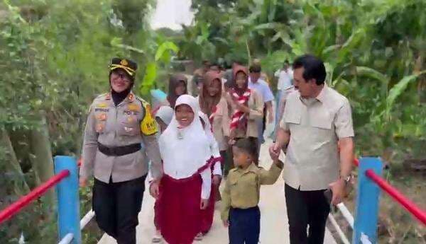 Jembatan Merah Putih Presisi Dibangun Polri, Dua Dukuh di Sragen Kini Terhubung
