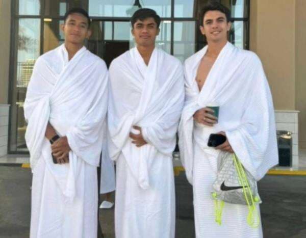 Pakai Ihram, Pemain Timnas Indonesia Jalani Ibadah Umroh Jelang Lawan Arab Saudi dan Irak