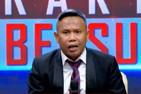 Roy Suryo Cs Belum Ditahan, Khozinudin: Polisi dan Jaksa Ragu! Roy Suryo Cs Belum Ditahan, Khozinudin: Polisi dan Jaksa Ragu!