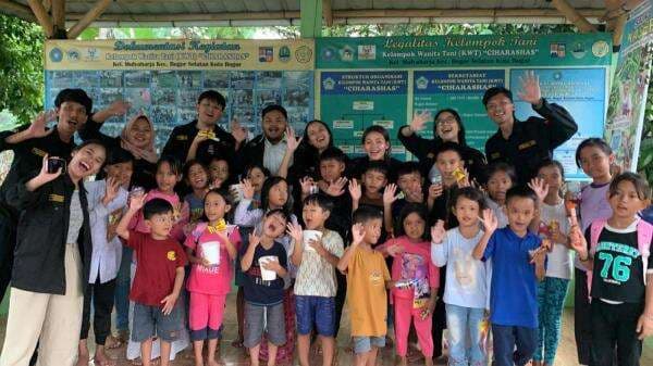 Program KKN Ecogreen, Mahasiswa UP Ajak Warga Mulyaharja Peduli Lingkungan 