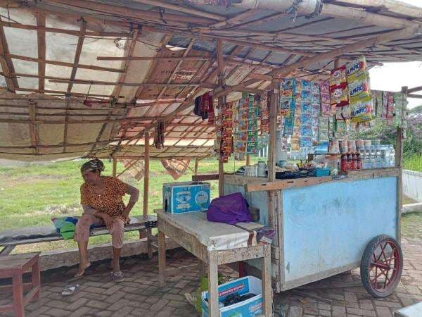 Lapak Sederhana di Situs Bersejarah, Jeritan Sunyi Pedagang Kecil Rengasdengklok