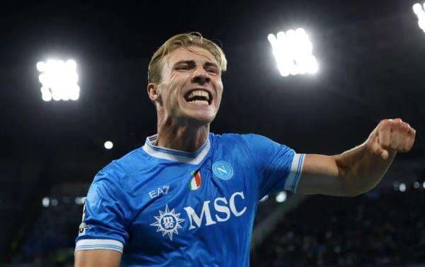 Bom Instan Napoli! Rasmus Hojlund Bikin Geger dengan Dampak Langsung di Lini Depan