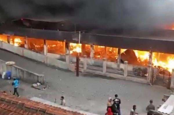 Cerita Pilu Pedagang Korban Kebakaran Pasar Wonogiri: Tempat Kami Cari Nafkah