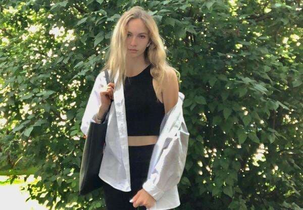 Kisah Viktoriia Kozyreva, Pebulu Tangkis Cantik Rusia yang Kini Fokus Jadi Model