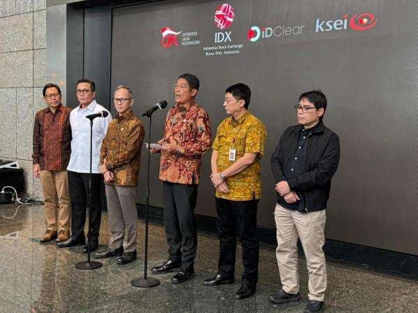 OJK Pastikan Mundurnya Dirut BEI Tidak Ganggu Operasional Perdagangan Saham