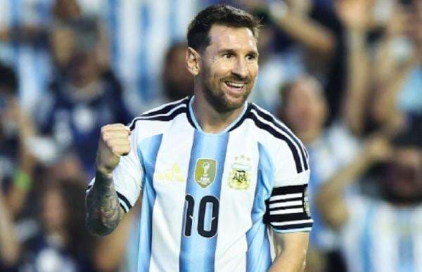 Baru Masuk, Lionel Messi Langsung Bikin Gol Saat Argentina Bantai Islandia 3-0 Baru Masuk, Lionel Messi Langsung Bikin Gol Saat Argentina Bantai Islandia 3-0