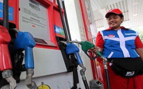 Harga Pertamax Naik Jadi Rp16.250 per Liter Harga Pertamax Naik Jadi Rp16.250 per Liter