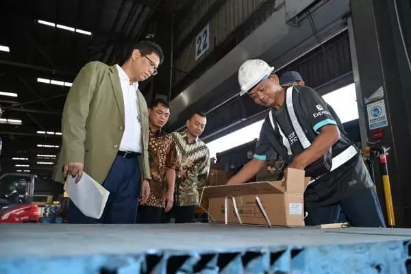 Sidak Bea Cukai Tanjung Perak Surabaya, Ini Pesan Purbaya