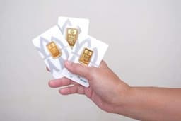 Harga Emas Antam Hari Ini Melesat Rp22.000, Termurah Dijual Berapa?