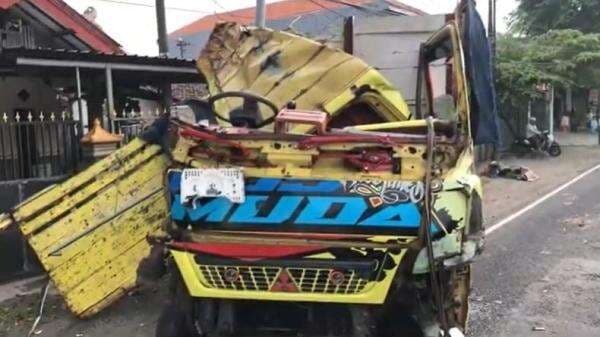 Kecelakaan Maut di Mojokerto, Truk Bermuatan Cabai Tabrak Pemotor Perempuan hingga Tewas