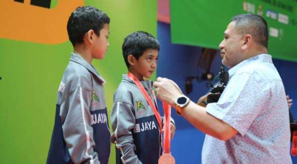 Sirnas B Sulsel Berakhir, Munafri Arifuddin Harap Makassar Lahirkan Atlet Bulutangkis Berprestasi