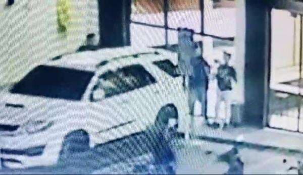 Tahun Baru, Penemuan Barang Mencurigakan di SPBU Arteri Porong Sidoarjo, Terekam CCTV Tahun Baru, Penemuan Barang Mencurigakan di SPBU Arteri Porong Sidoarjo, Terekam CCTV