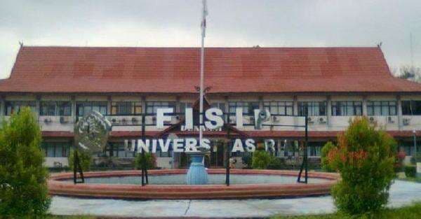 Eksepsi Dikabulkan, Hakim Bebaskan Mahasiswa Unri Khariq Anhar dari Kasus Demo Ricuh