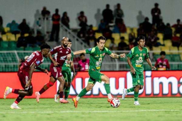 Hasil Super League: PSM vs Persebaya Diwarnai Kartu Merah, Laga Berakhir Imbang