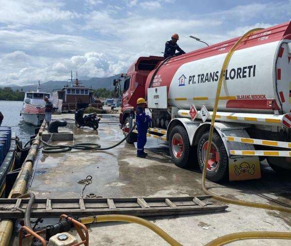 Kapal Minyak Terbakar di Pelabuhan Larantuka, Pertamina Pastikan Penyaluran BBM Tetap Berjalan
