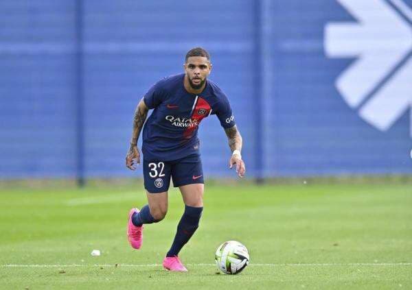 Media Prancis: Bukan Eropa, Layvin Kurzawa Pilih Persib Bandung sebagai Destinasi Baru Kariernya