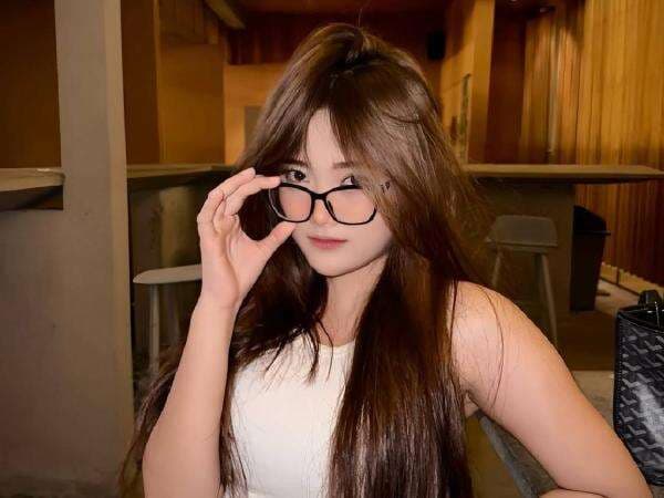 Profil Lintang Wanita yang Dituding Penyebab DJ Bravy dan Erika Carlina Batal Nikah Profil Lintang Wanita yang Dituding Penyebab DJ Bravy dan Erika Carlina Batal Nikah