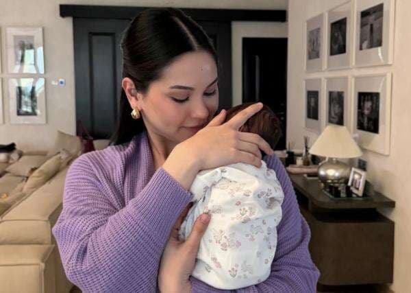 Alyssa Daguise Semprot Netizen yang Komentari Gaya Parentingnya, Beri Pesan Menohok!