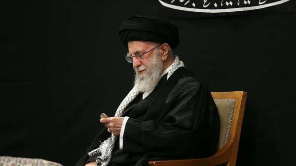 Peringatan Khamenei ke AS: Serang Iran Berakibat Perang Regional