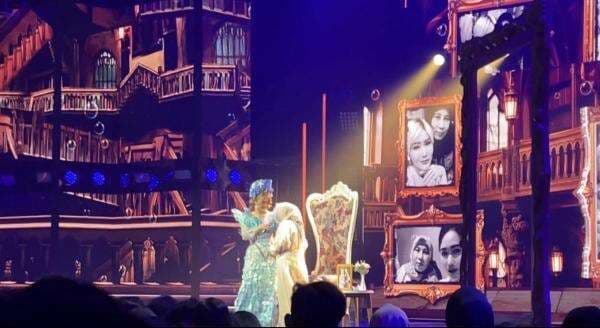 Bikin Haru, Ayu Ting Ting hingga Inul Daratista Duet Bareng Ibunda di Kilau Raya MNC TV Bikin Haru, Ayu Ting Ting hingga Inul Daratista Duet Bareng Ibunda di Kilau Raya MNC TV