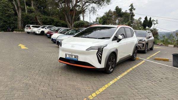 Aion UT Bakal Dilengkapi Ban Cadangan untuk Pasar Indonesia Aion UT Bakal Dilengkapi Ban Cadangan untuk Pasar Indonesia