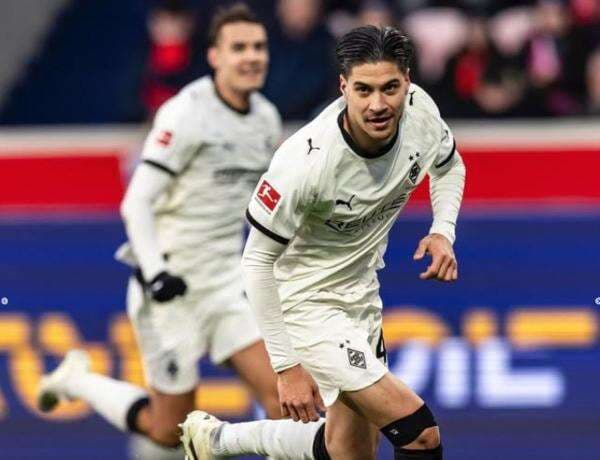 Cetak Gol Penalti untuk Borussia Monchengladbach, Kevin Diks Banjir Pujian Netizen Indonesia