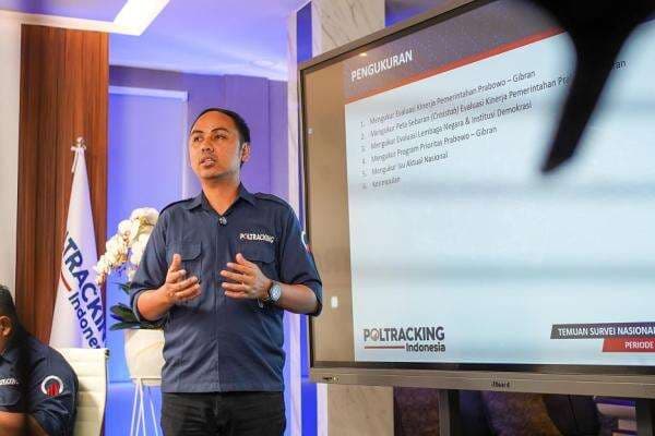 Survei Poltracking: 42,4 Publik Setuju MK Hapus Presidential Threshold