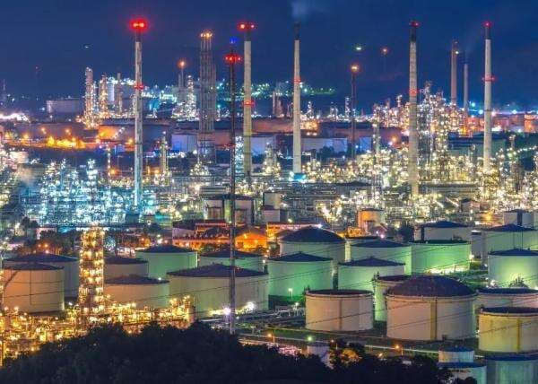 Barat Remehkan Blokade Selat Hormuz, Pasokan Minyak Dunia di Titik Kritis