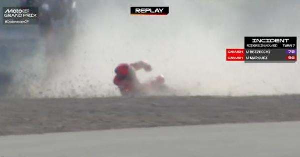 Marc Marquez Ampuni Marco Bezzecchi meski Ditabrak hingga Cedera di MotoGP Mandalika 2025