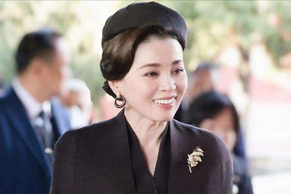 Profil dan Potret Suthida Bajrasudhabimalalakshana, Ratu Cantik Thailand yang Tampil di SEA Games 2025 Cabor Layang