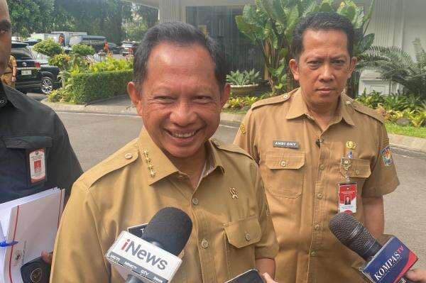 Lapor ke Prabowo, Mendagri Tito Pastikan Inflasi Terkendali