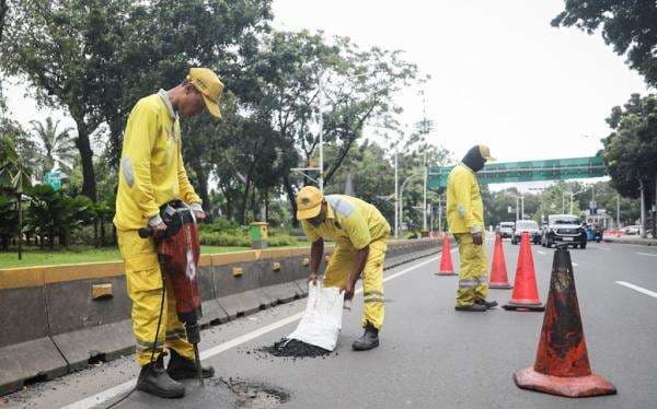 Mau Laporkan Jalan Rusak di Jakarta? Begini Caranya