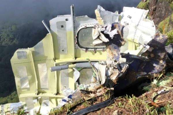 Breaking News: Tim SAR Temukan Badan dan Ekor Pesawat ATR di Bulusaraung Pangkep