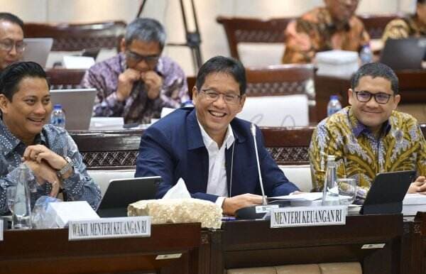 Purbaya Tolak Bayar Utang Kereta Cepat Whoosh hingga Istana Buka Suara