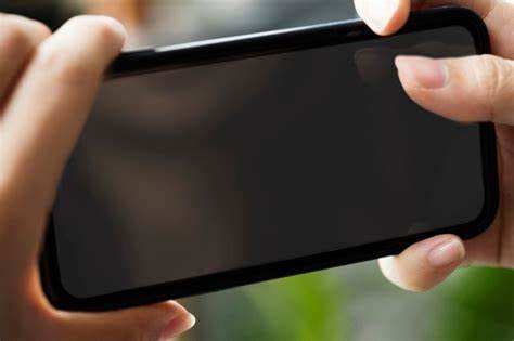 Cara Menghidupkan HP yang Mati Total Tanpa Tombol Power dan Volume