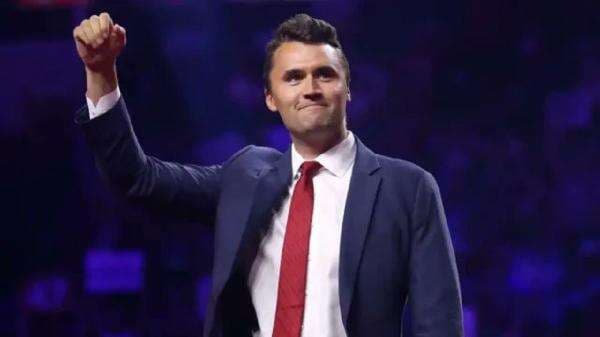 Influencer Sekutu Trump Charlie Kirk Tewas Ditembak di Depan Ribuan Penonton