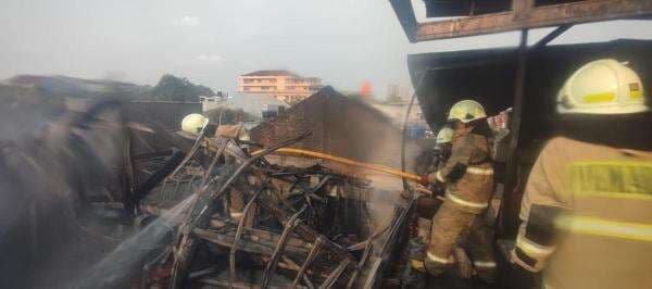 Kebakaran Landa Kemang Jaksel, Seorang Warga Jadi Korban